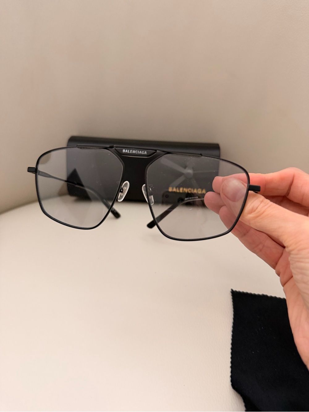 Balenciaga Black Metal Aviator-Style Sunglasses with Gradient Lenses - Picture 2 of 6